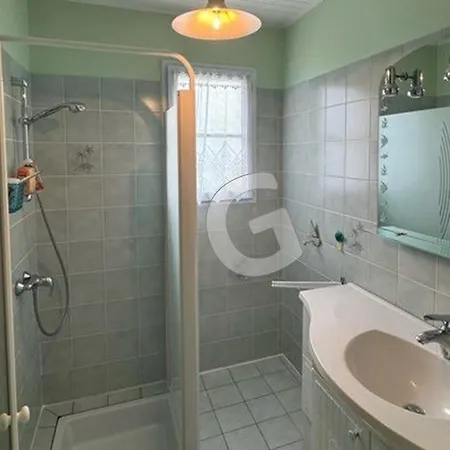 Maison De Vacances Pour 5/6 Pers. A 200m De La Plage Et Proche Centre-ville, Sur Mer - Fr-1-357-331 Hébergement de vacances *