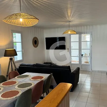 Maison De Vacances Pour 5/6 Pers. A 200m De La Plage Et Proche Centre-ville, Sur Mer - Fr-1-357-331 Hébergement de vacances